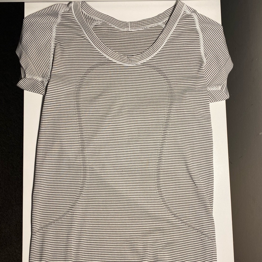 Lululemon Swiftly Tech V Neck Tee Shirt Striped 4